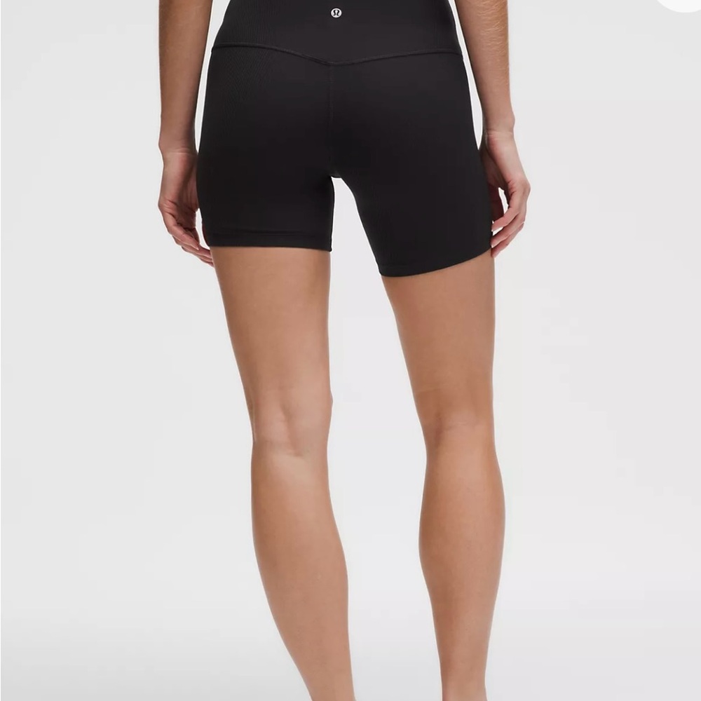 NWT Lululemon Align™ High-Rise Ribbed Short 6" - Picture 3 of 5